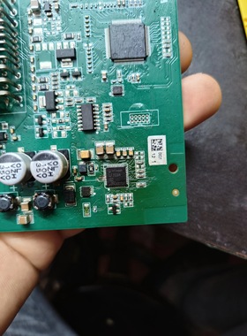 35584VS2  TLF35584QVVS2  汽车电脑板电源稳压器IC芯片 QFN