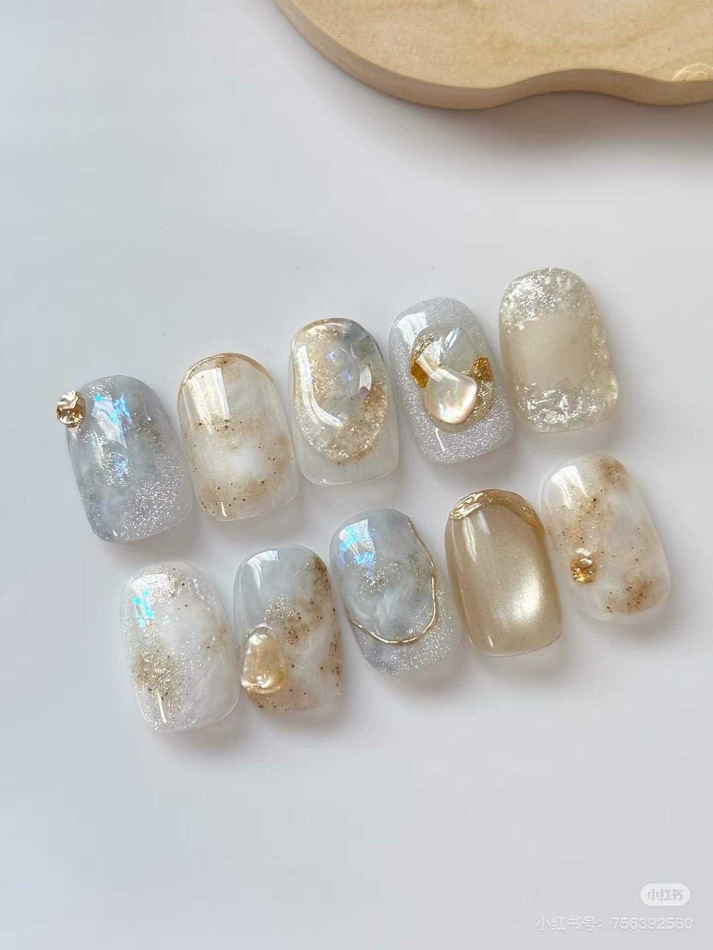 洛蔓枝纯手工穿戴甲2025新款高级感短款轻奢手工气质蓝色美甲甲片,彩妆/香水/美妆工具,穿戴甲/甲片,淘宝优惠券,粉丝福利购,淘宝优惠卷