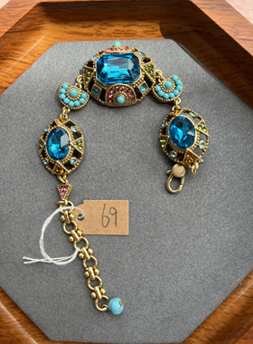 青岛宫廷风镶嵌工艺轻奢气质手链豹子手镯琉璃手链999