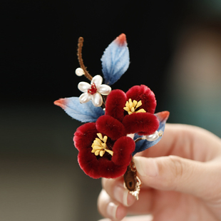 仿绒花梅花发梳红色头饰发簪古风汉服发饰旗袍配秀禾订婚发夹边夹