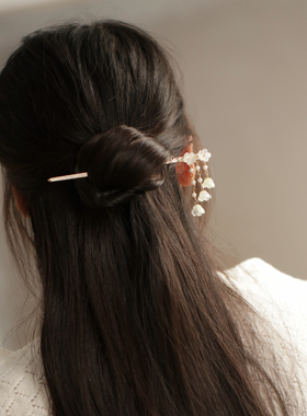 精致高级感铃兰流苏发簪简约现代旗袍步摇簪子盘发丸子头配饰黄色