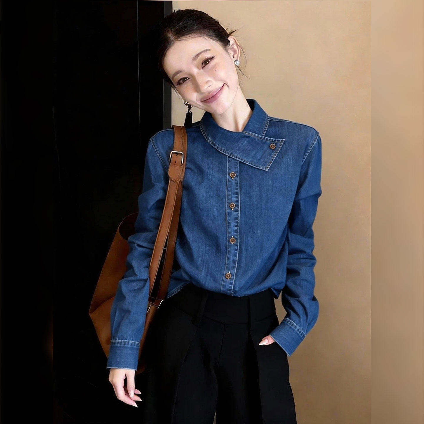 复古牛仔衬衫女长袖设计感通勤上衣2026冬季新款小众蓝色衬衫外套