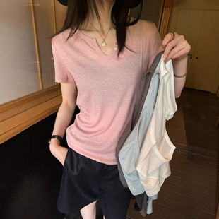 纽扣小v领天丝面膜短袖T恤女2026夏季新款亲肤舒适薄款正肩打底衫