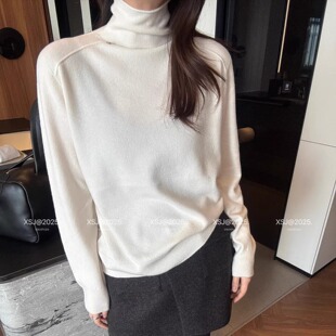欧洲站2025冬季新款贝壳扣内搭高领羊毛针织衫女纯色软糯打底毛衣