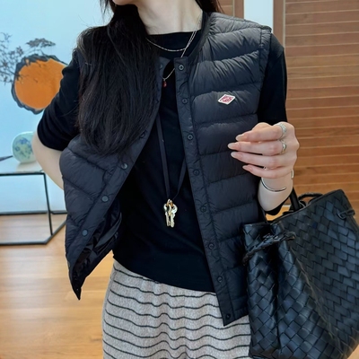 百搭圆领90鹅绒马夹外套