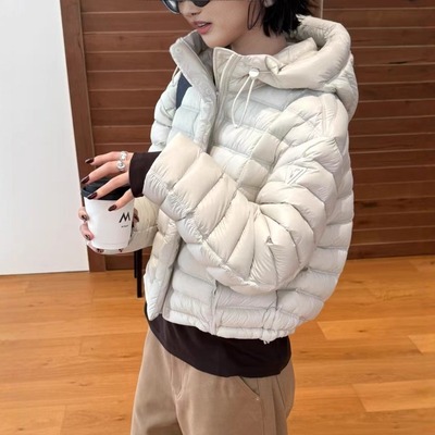 小盒子宽松连帽鹅绒羽绒服