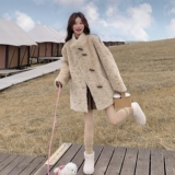 温柔风牛角扣软糯毛毛外套女冬新款小个子减龄加厚皮毛一体短外套，女装皮草，2B148