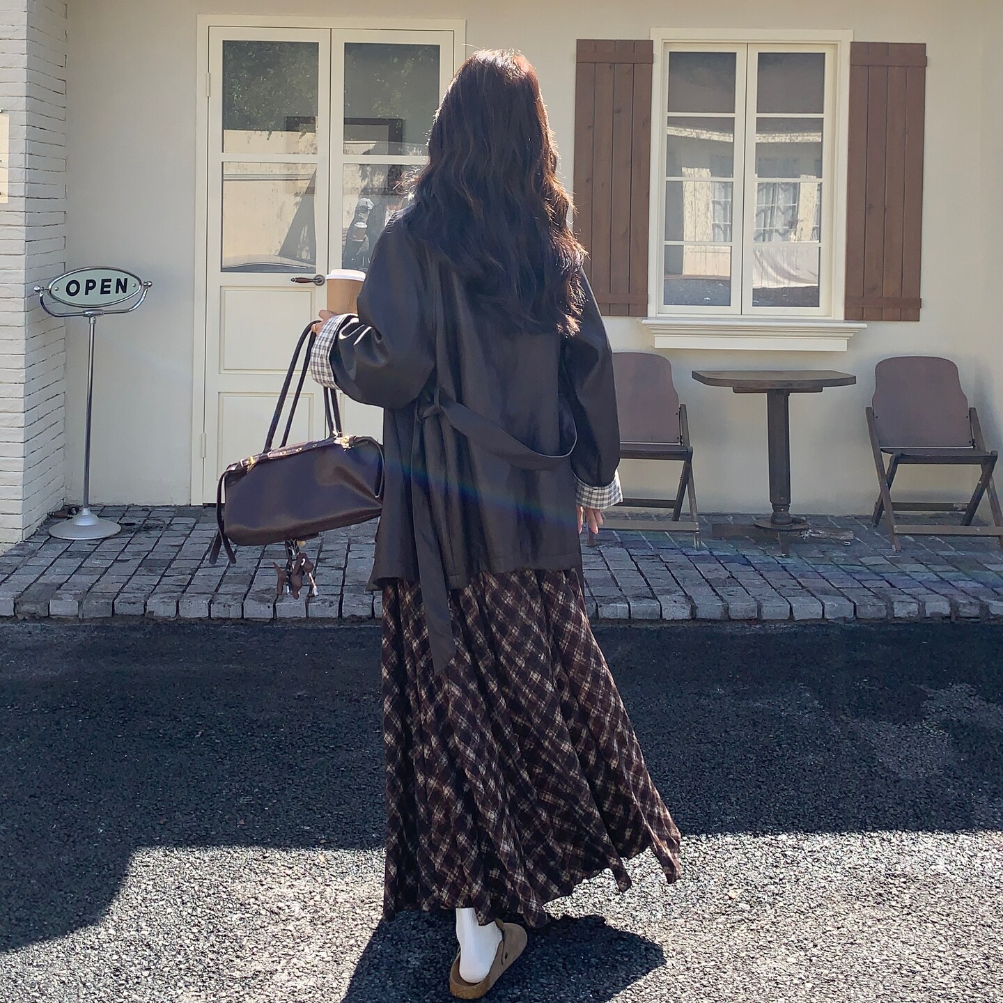 休闲格纹拼接气质深咖色皮衣外套女春秋2025新款独特超好看PU夹克,女装风衣,2B148