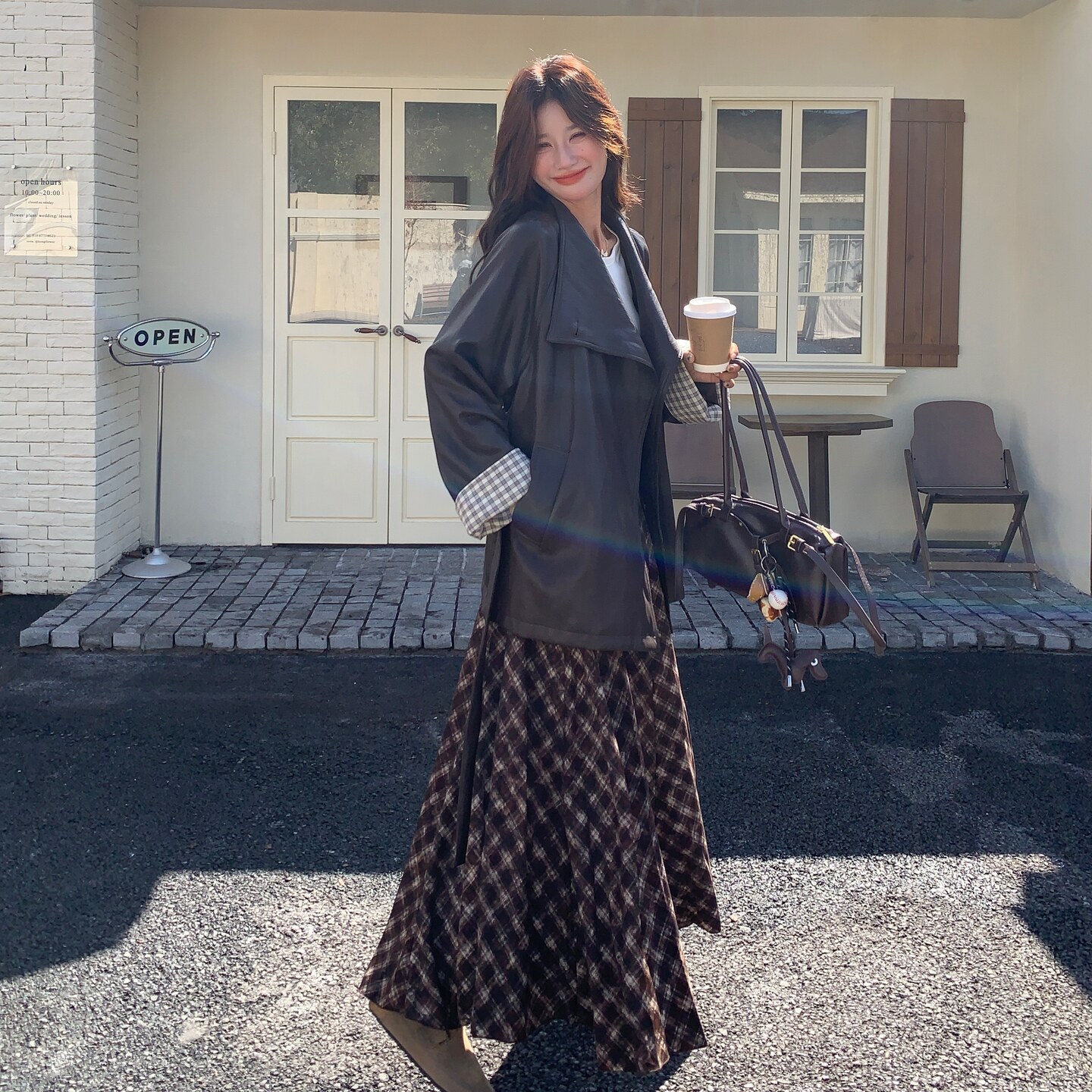 休闲格纹拼接气质深咖色皮衣外套女春秋2025新款独特超好看PU夹克,女装风衣,2B148