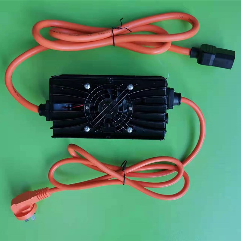 叉车充电器12V24V15A20A智能电动铅酸电池电瓶蓄电池洗地机锂电池