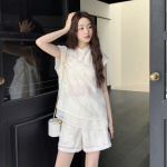 米白色新中式国风文艺范上衣套装女2025年夏季新款阔腿短裤两件套