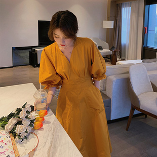 法式 新款 设计感收腰显瘦遮肉气质长裙 V领连衣裙女2025夏季 泡泡袖