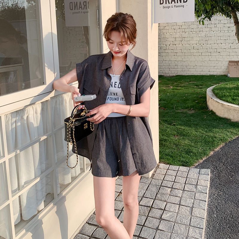 灰色韩版老钱风工装衬衫套装女2025夏季新款一整套阔腿短裤两件套