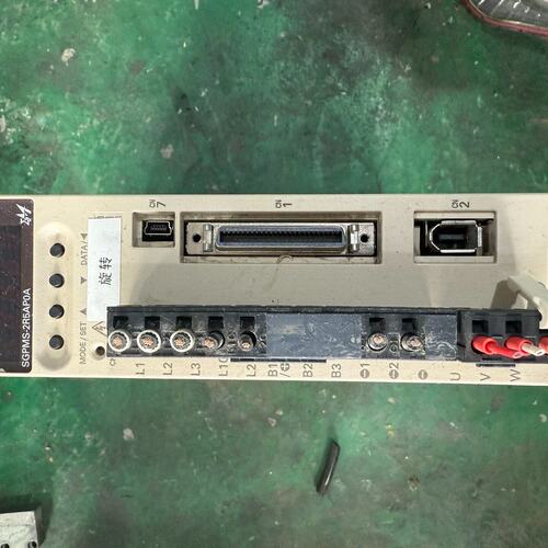 议价安川伺服驱动器SGPMS-2R5AP0A，450W功率，20可维修