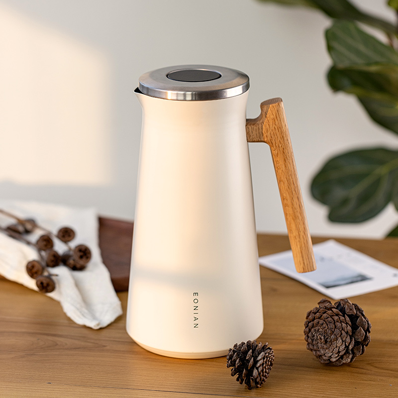 不锈钢北欧大容量1600ml保温水壶