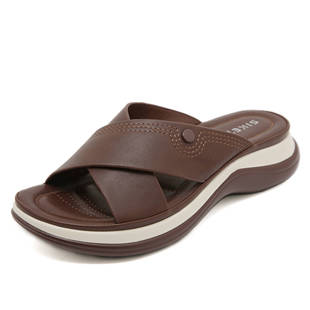 超轻厚底妈妈女凉拖外穿交叉带真皮凉鞋中老年舒适防滑软底渡假