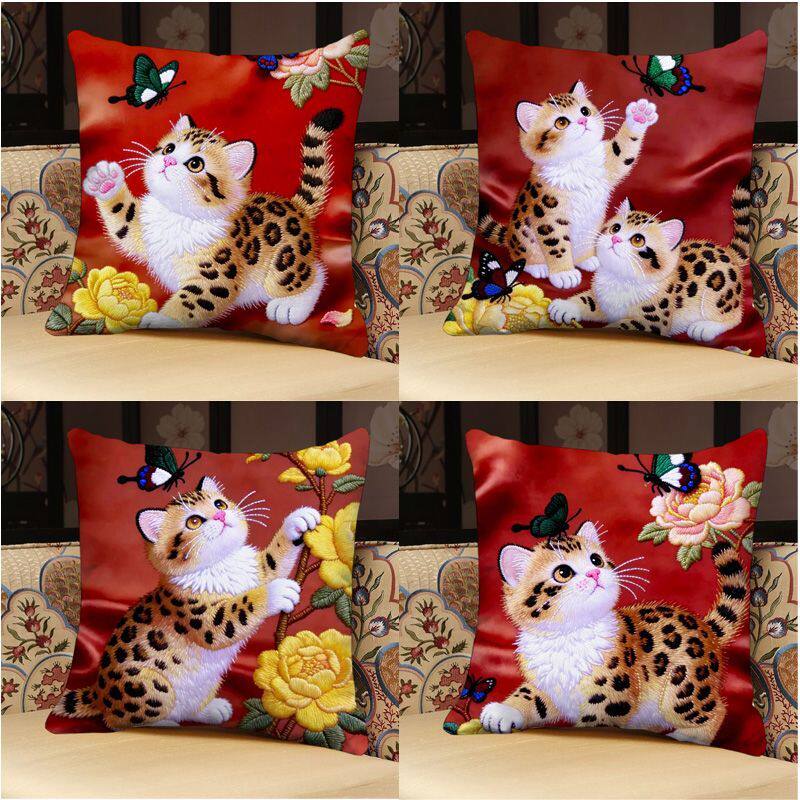 可爱猫猫平面印花抱枕治愈系蝴蝶爆款沙发飘窗摆件靠垫床头腰垫枕