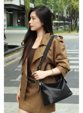 新款鸟牌单肩斜挎包女简约休闲小众设计感8247