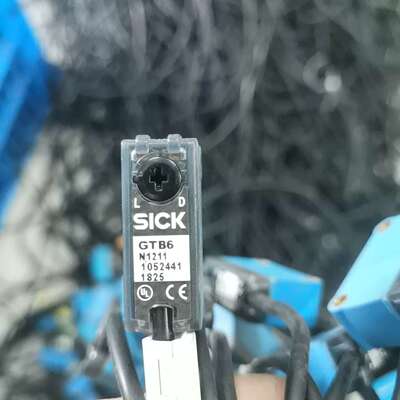 可维修-SI西克光电传感器GTB6-N1211，蓝色外壳，带双红-询价