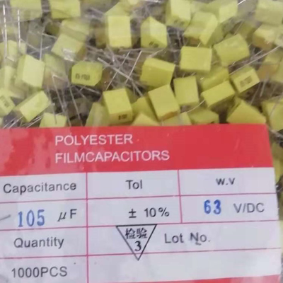 黄色 校正薄膜电容105J 63V 校正电容 105UF/100V 脚距5MM 原装