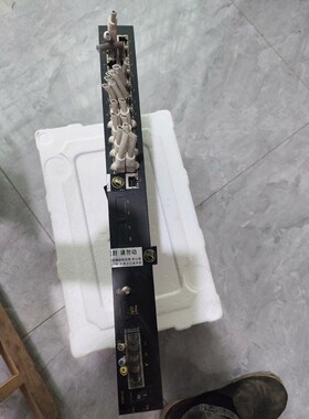 东土交换机KlEN3024M 实物拍摄 成色如图 议价