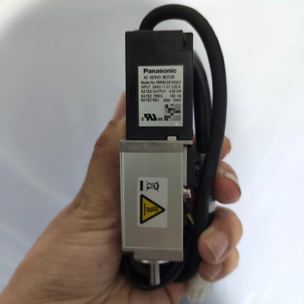 伺服电机 MMMA3ACN2A2带插头 功能包好! 议价