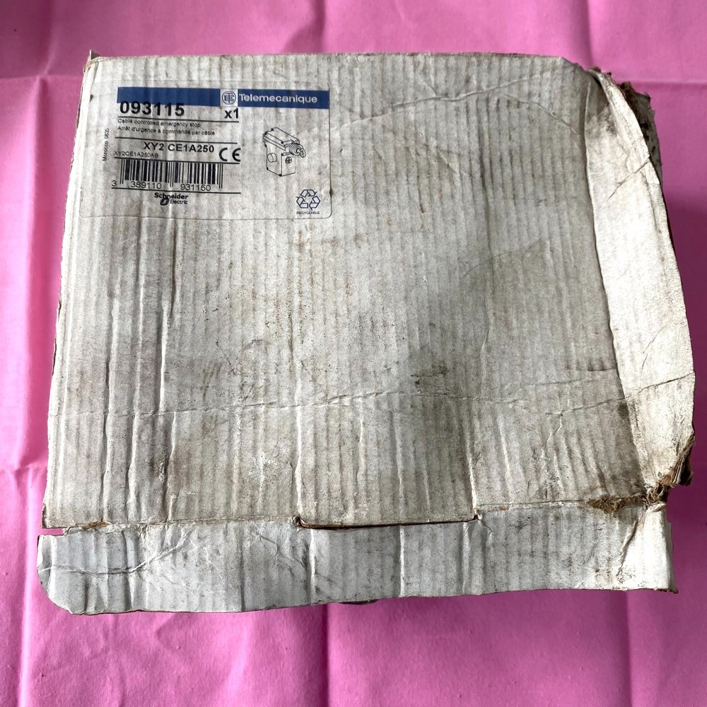 出一个施耐德紧急停止开关XY2 CE1A250有电缆 议价