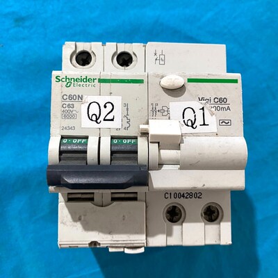 施耐德VIGIC60原装实物拍摄顺丰到付 可 议价