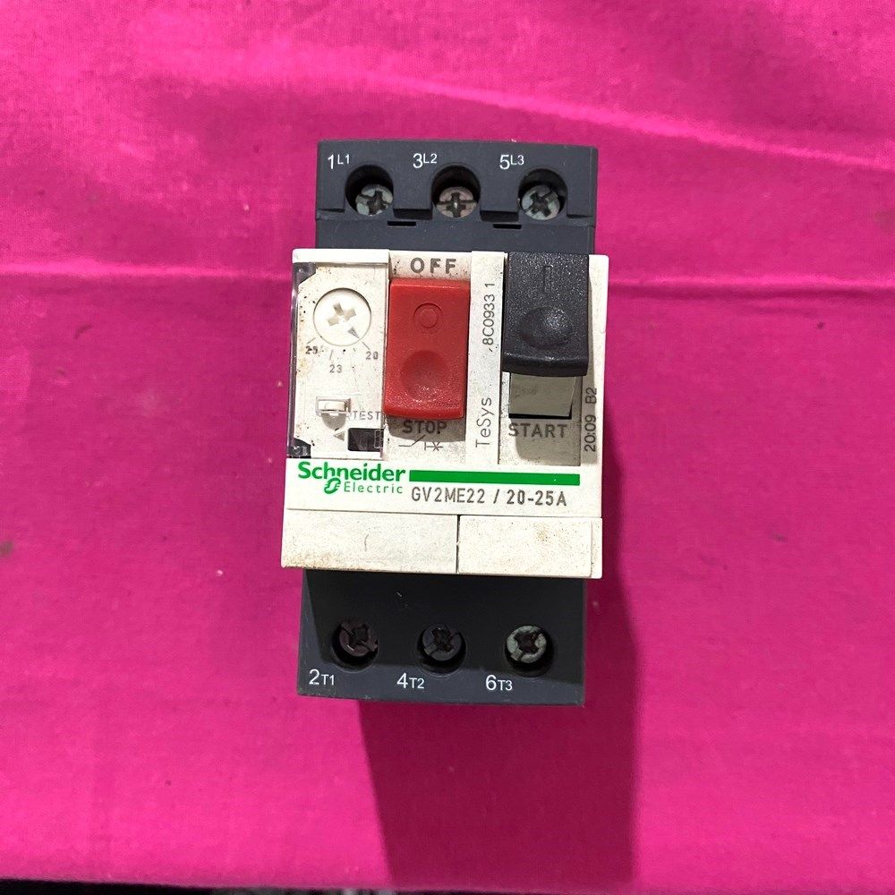 施耐德GV2ME2220-25A原装实物拍摄顺丰到付 可议 议价