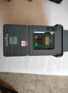 施耐德变频器ATV610U55N4 5.5KW成色亮不包 议价