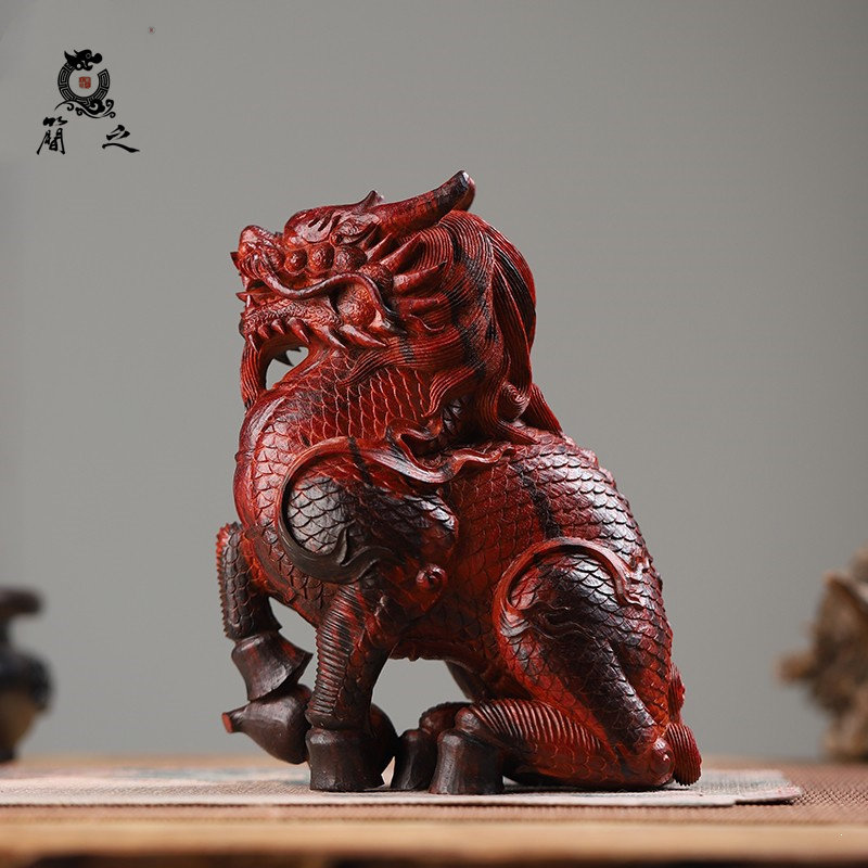 印度小叶紫檀木雕麒麟摆件红木质文玩件招财吉祥瑞兽家居玄关装饰