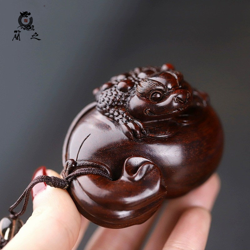 金蟾钱袋手把件印度小叶紫檀木雕金蟾运财盘玩把玩件湘工石争手作