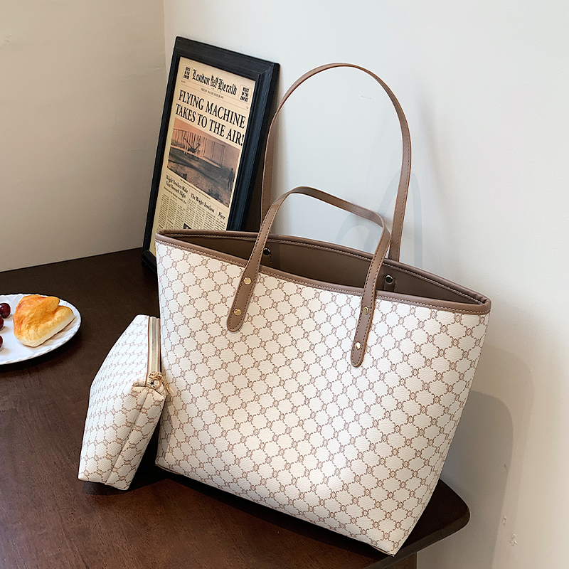 高级感新款潮大容量夏季时尚女包