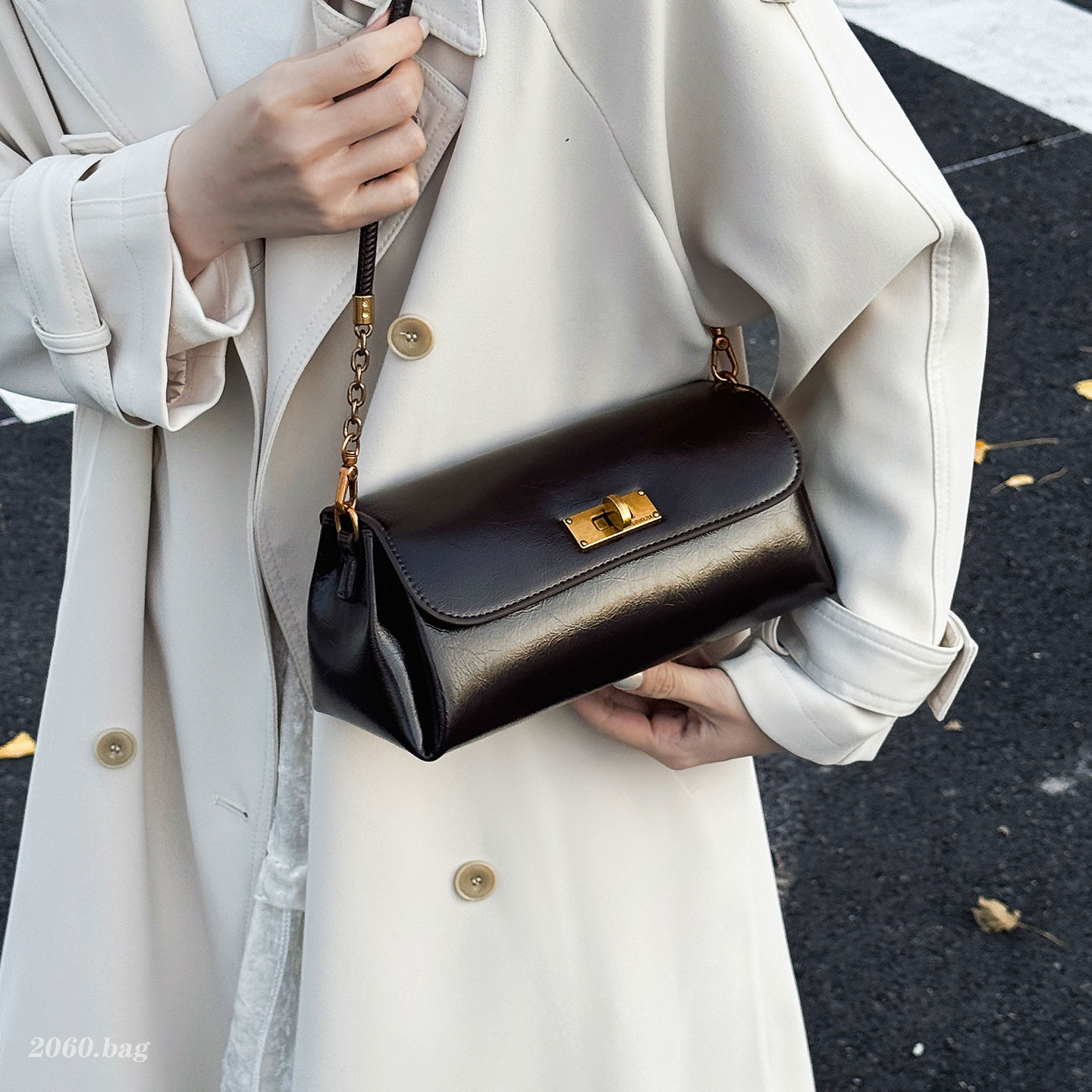 高级感小众轻奢小方包女2025新款黑色手提斜挎包通勤通勤单肩包