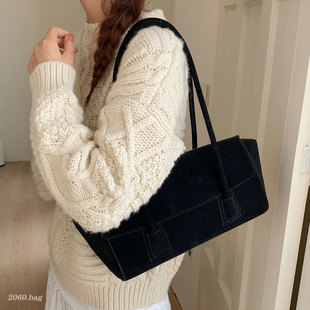 潮女通勤单肩包 时尚 高级感秋冬爆款 绒面腋下包包2025百搭气质新款