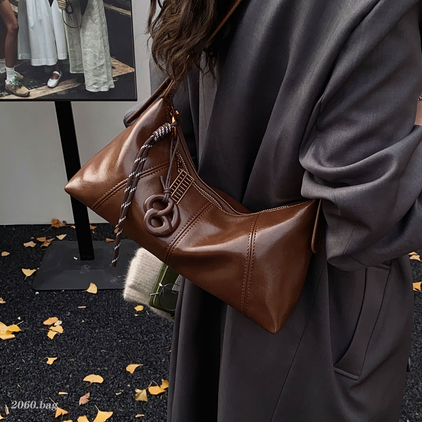 高级感百搭小众设计腋下包包2025新款简约休闲气质复古单肩包包