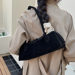 简约气质麂皮绒保龄球包 潮单肩包2025女式 韩系新款 ins百搭时尚