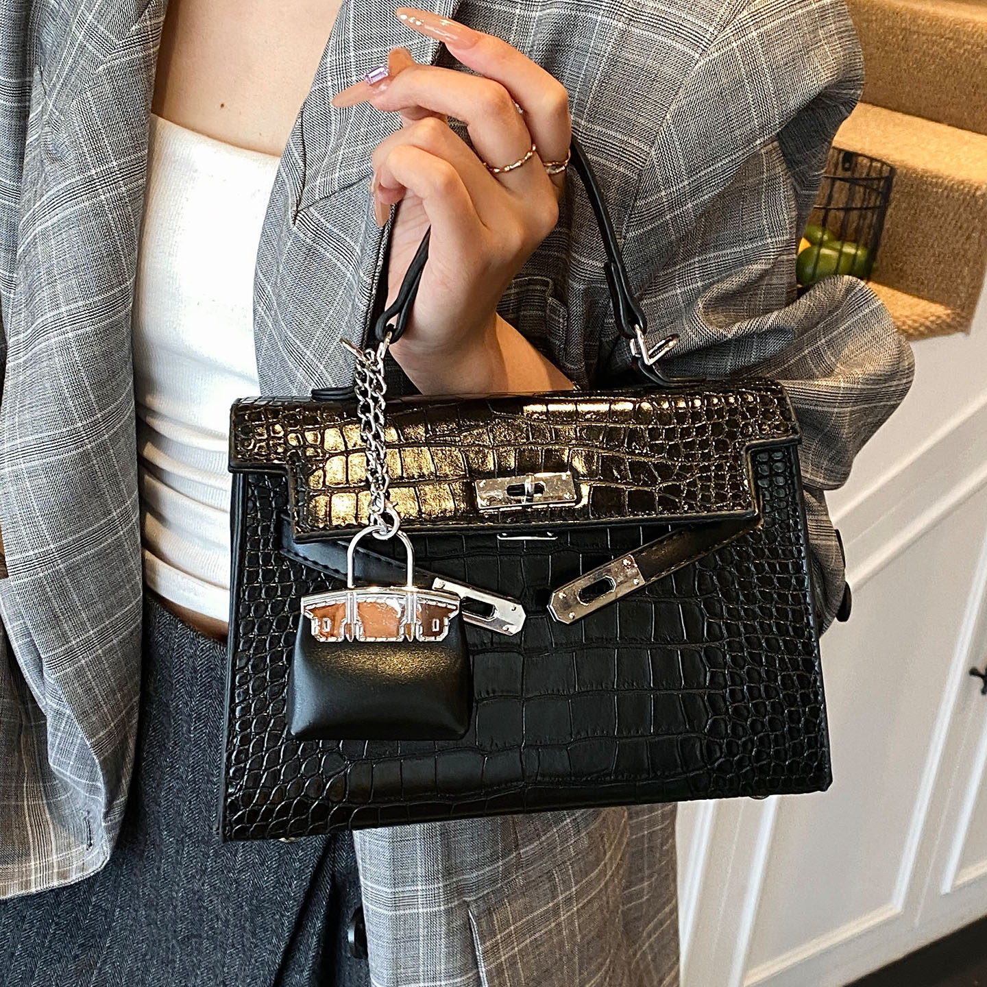 时尚通勤2025新款高级感鳄鱼纹手提包百搭迷你凯莉包单肩斜挎包