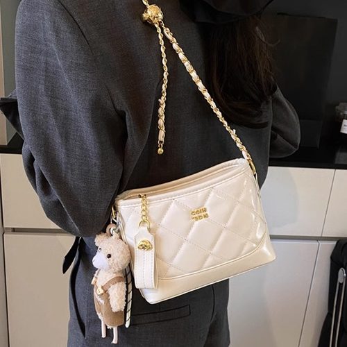 菱格链条水桶包高级质感