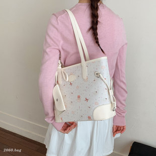 大容量百搭通勤托特包包2026新款时尚潮百搭超火单肩包包上课通勤