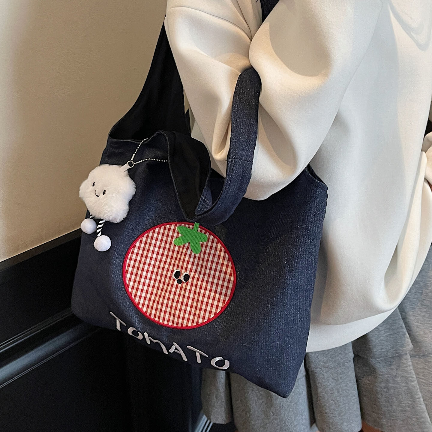 今年流行牛仔布包包女2025新款潮慵懒风百搭单肩大容量抽绳托特包,箱包皮具/热销女包/男包,托特包,淘宝优惠券,粉丝福利购,淘宝优惠卷