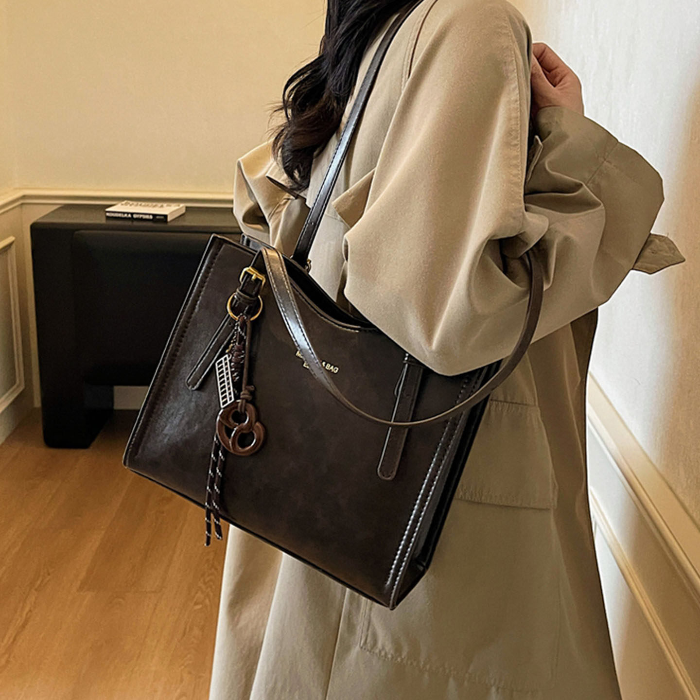 洋气精致百搭时尚皮质通勤简约单肩手提气质2025秋季女式托特包