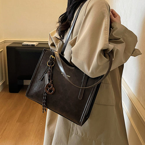 洋气精致百搭时尚皮质通勤简约单肩手提气质2026秋季女式托特包