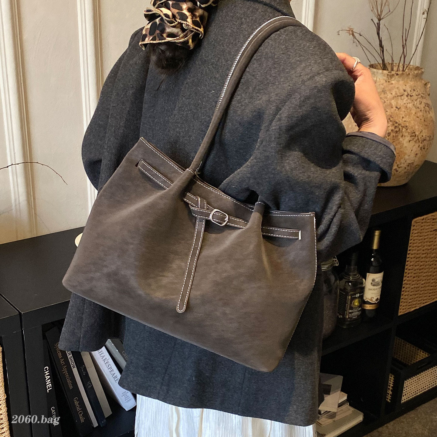 韩版ins大容量高级感托特包2025新款女式简约气质休闲冬单肩包包