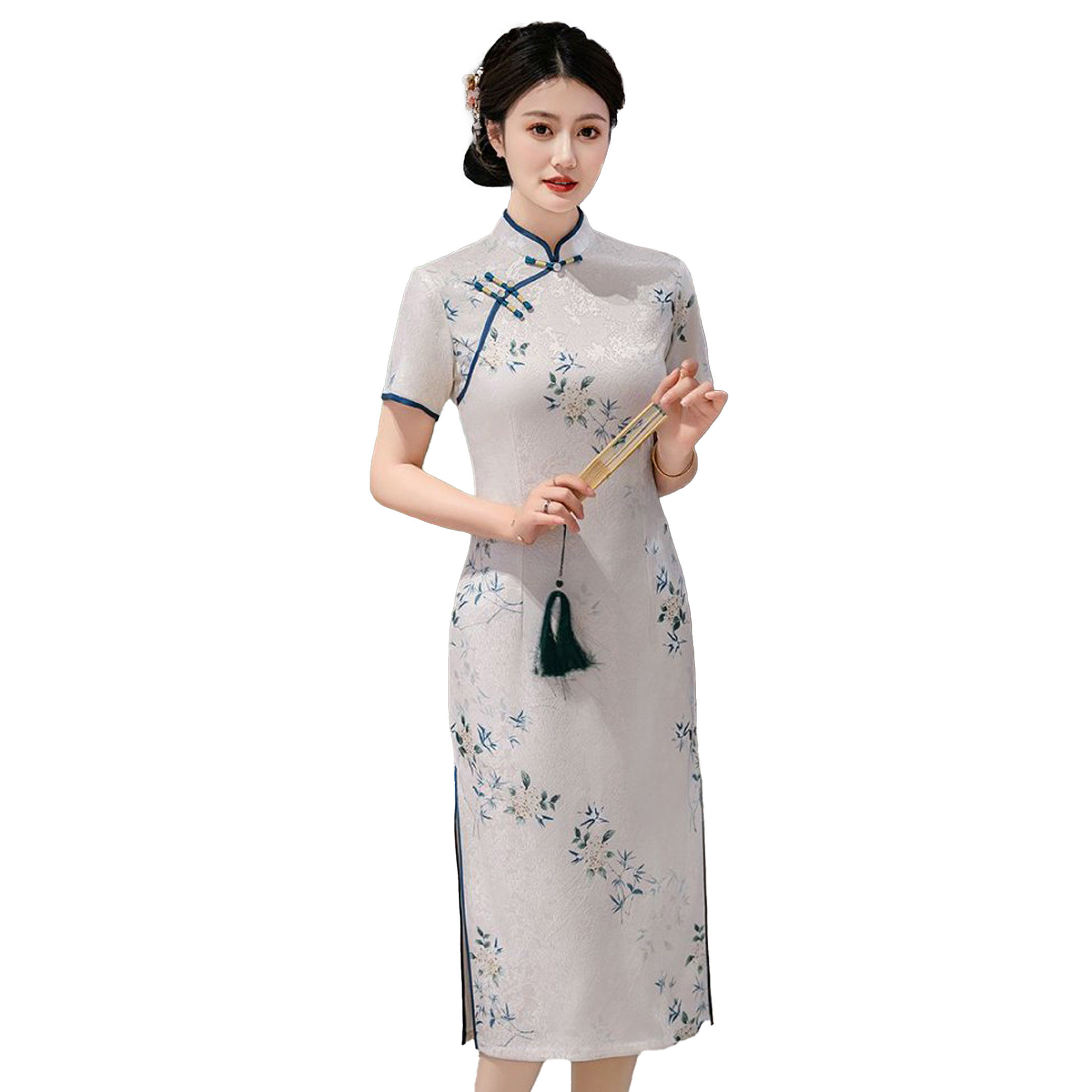 2025新款白色日常旗袍新中式妈妈穿的年轻款平时可穿夏款女连衣裙