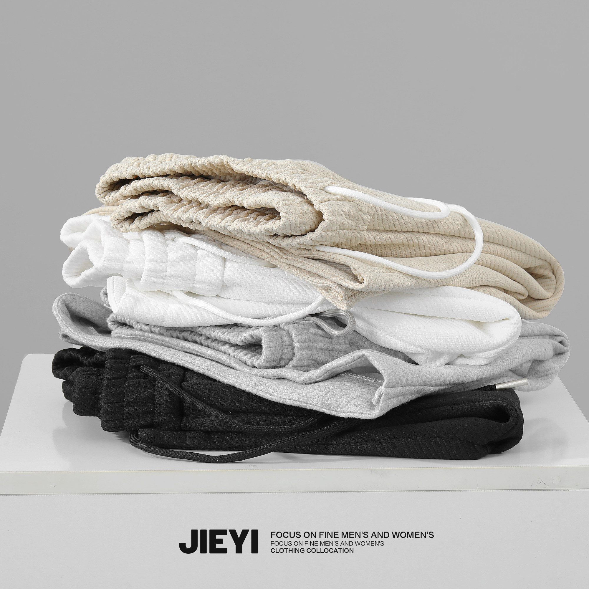 JIEYI 日系粗斜针织透气运动短裤舒适下摆开叉2025新款压花中裤男