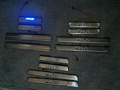 带灯改装01-21款普锐斯车门槛条