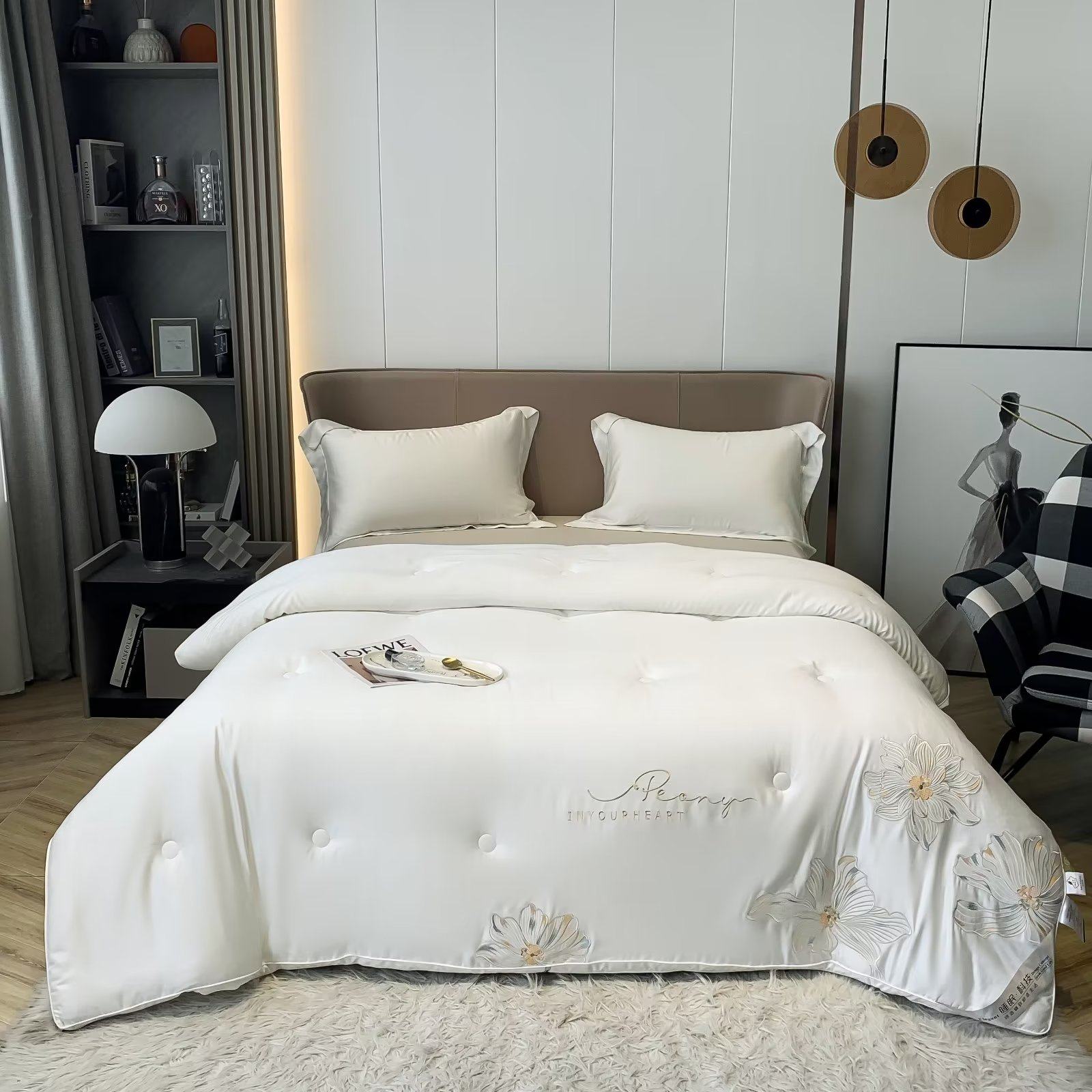 中国风刺绣花卉化纤被白色百搭轻奢高级感加厚保暖被芯西安发货