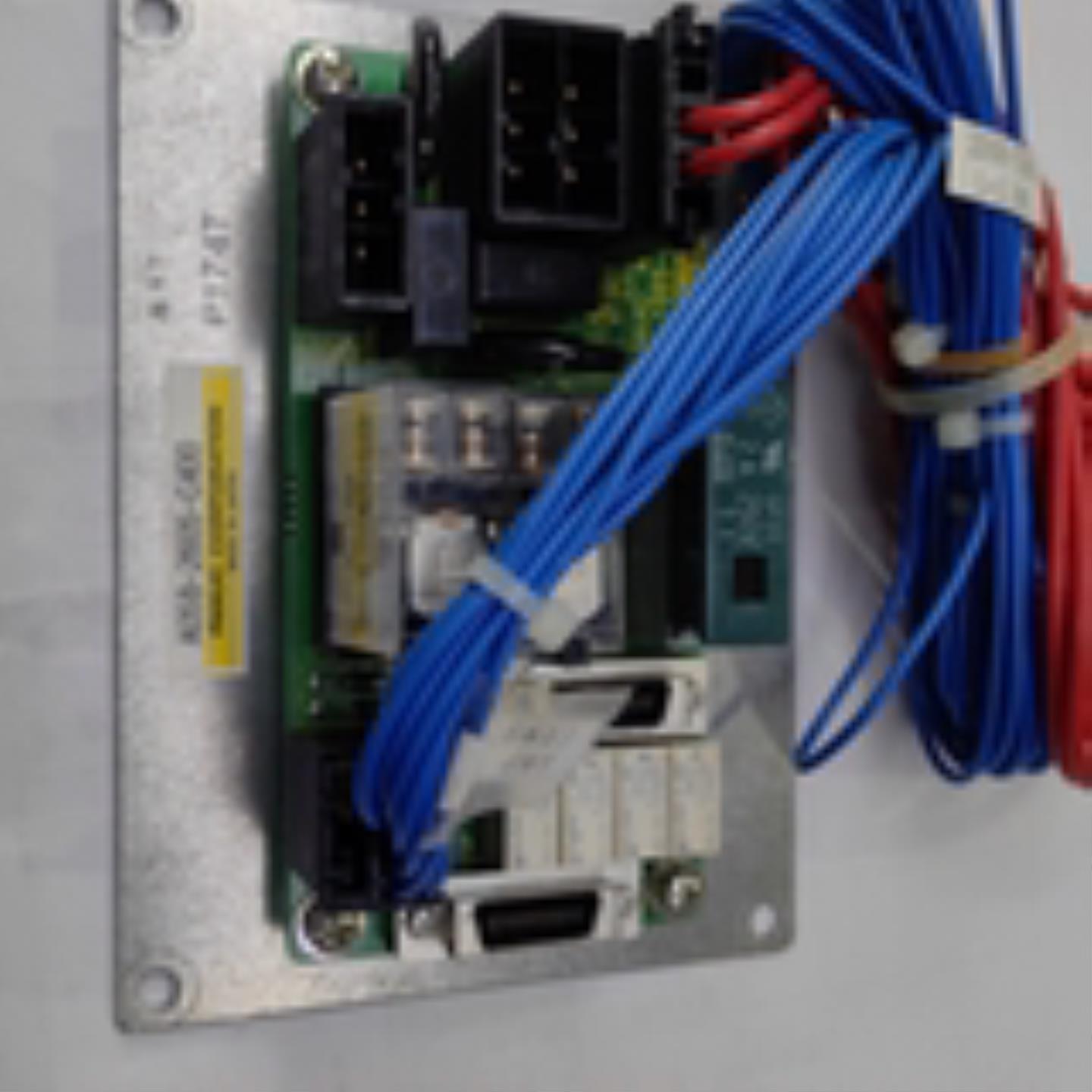 A05B-2605-C400A20B-1009-0630FANUC发那科机器人连接板 议价询价