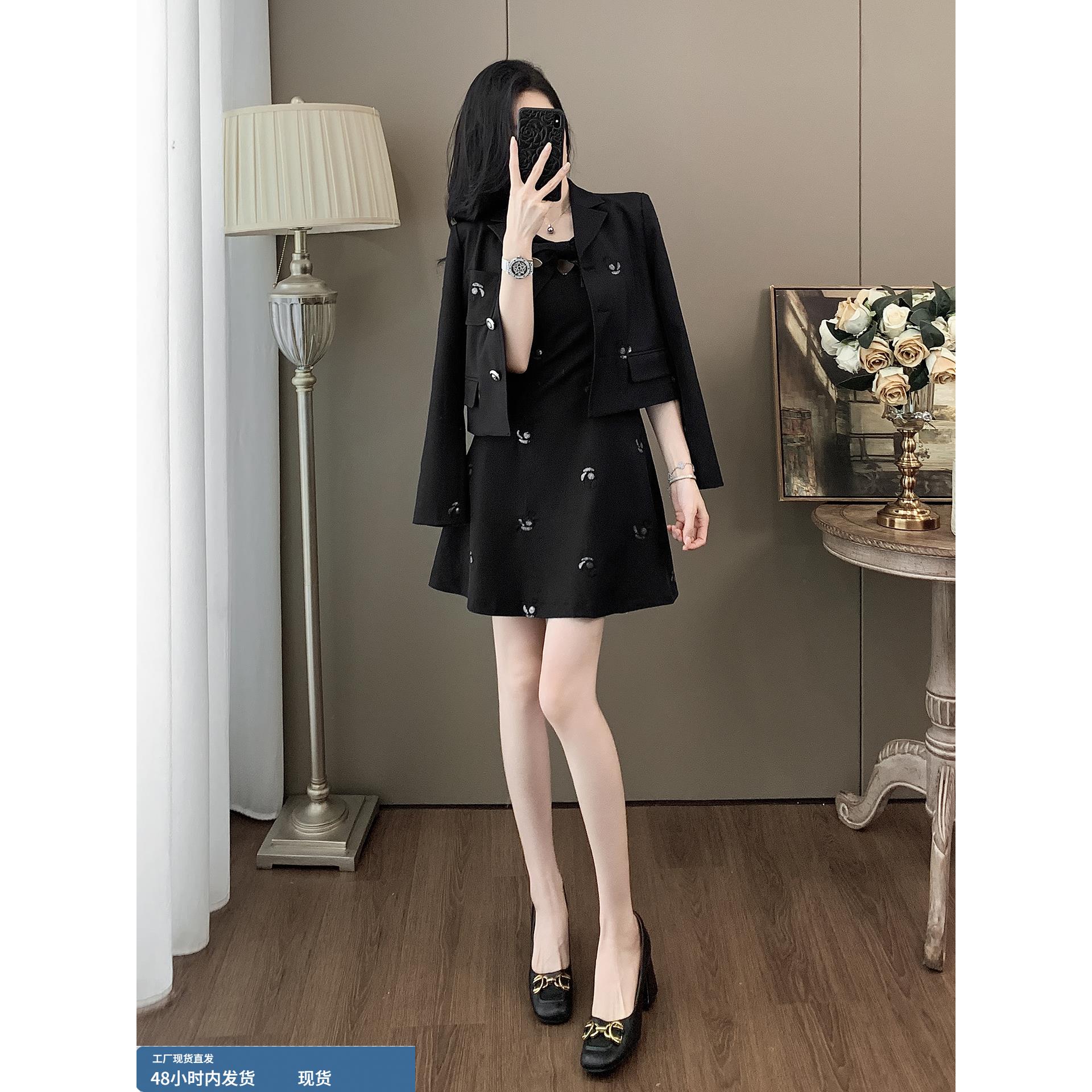 早秋巨好看一整套高级感穿搭蝴蝶结背心裙刺绣短外套气质干练套装